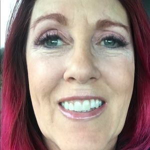 Meet your Posher, Jeannette